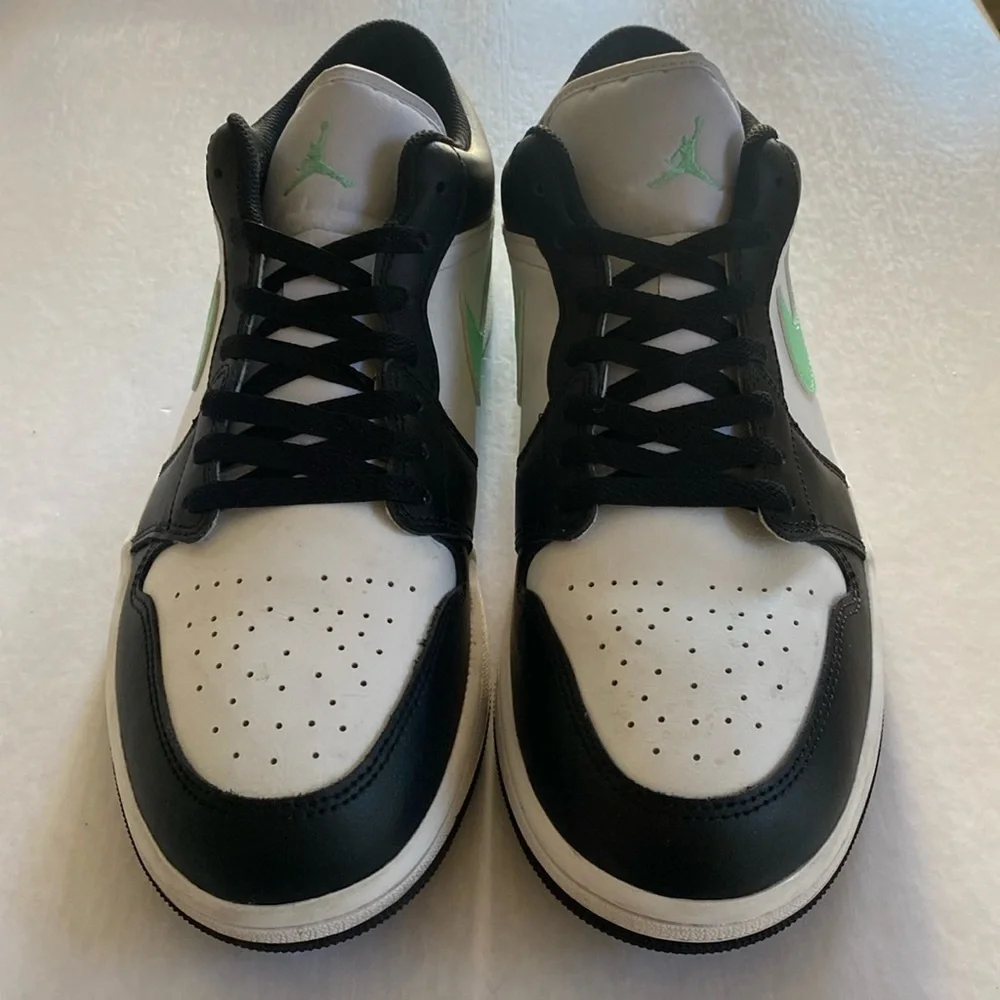 NIKE Air Jordan 1 Low White/Black/Green Glow Sneakers Size 12 Men’s